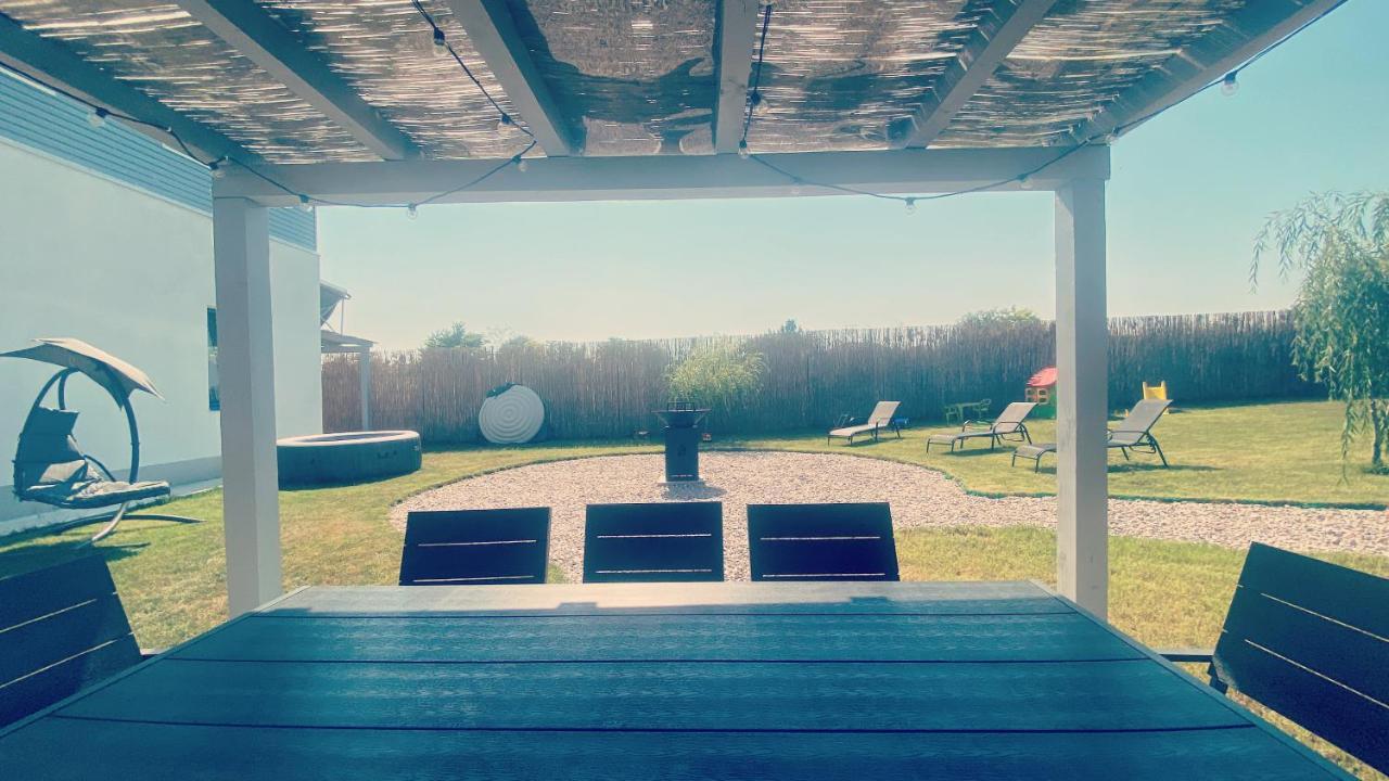 Vila Lac * Murighiol
